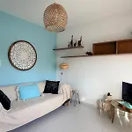 Karibu * Corralejo