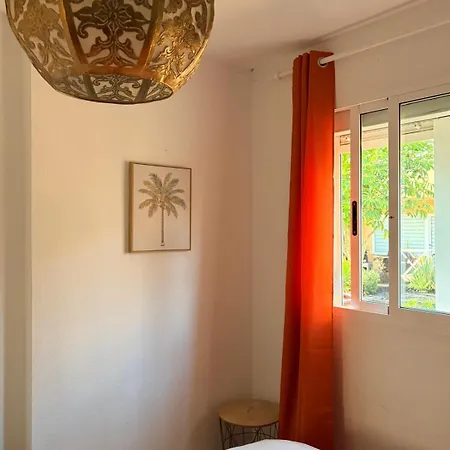 Karibu * Corralejo