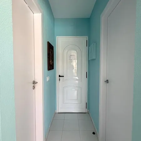 Karibu * Corralejo